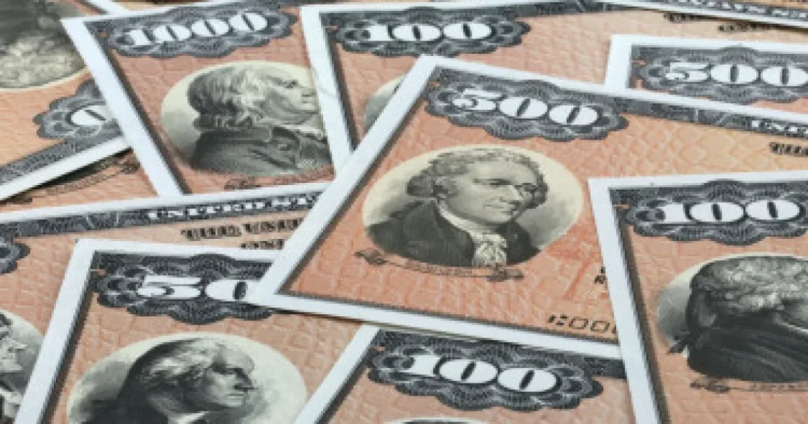 Kritikus szintre került a forint, de már látszik, mi dönti el az árfolyam sorsát